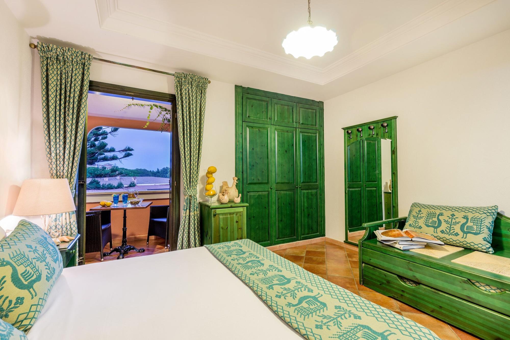 Cala Ginepro Hotel Resort & Spa 奥罗塞伊 外观 照片