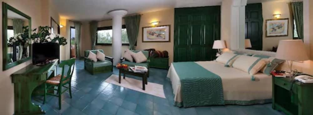 Cala Ginepro Hotel Resort & Spa 奥罗塞伊 外观 照片