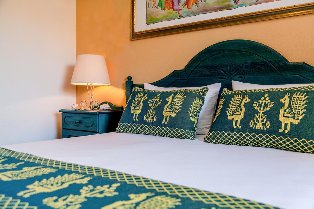 Cala Ginepro Hotel Resort & Spa 奥罗塞伊 外观 照片