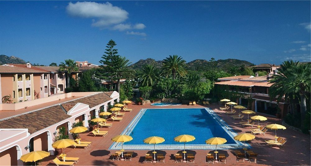 Cala Ginepro Hotel Resort & Spa 奥罗塞伊 外观 照片